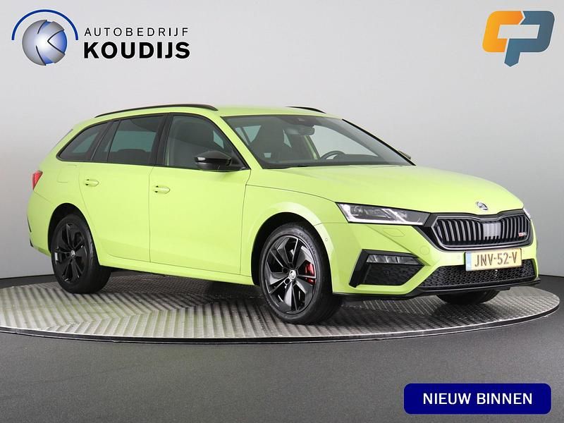 Groen Occasion 2022 Skoda Octavia Business Line Stationwagen | € 29.690 (Eerlijke prijs) - Afbeelding 1/4