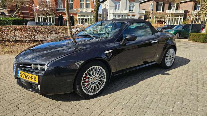 Zwart Gebruikt 2007 Alfa Romeo Spider Cabriolet | € 18.900 (Duur) - Afbeelding 1/4