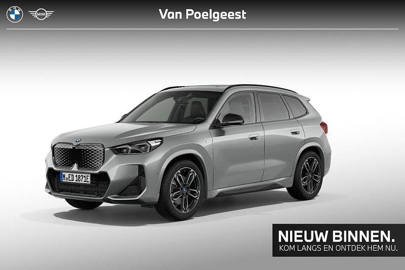 Grijs Gebruikt 2023 BMW iX1 Comfort Edition SUV | € 39.990 (Goede deal) - Afbeelding 1/4