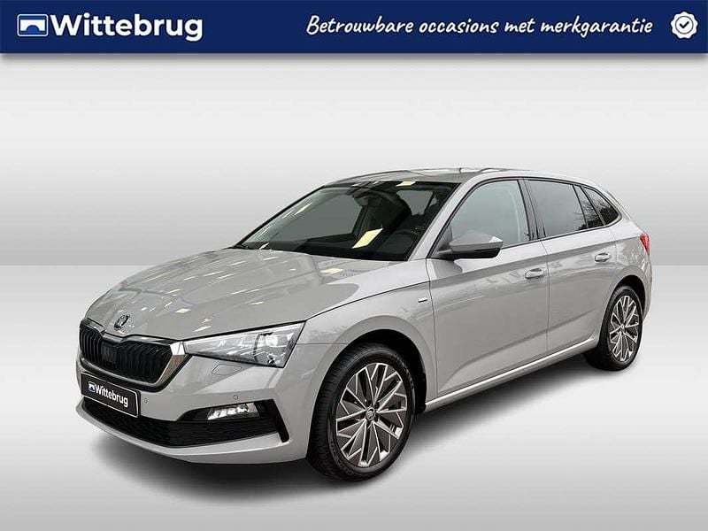 Grijs Occasion 2021 Skoda Scala Ambition Hatchback | € 19.950 (Eerlijke prijs) - Afbeelding 1/2