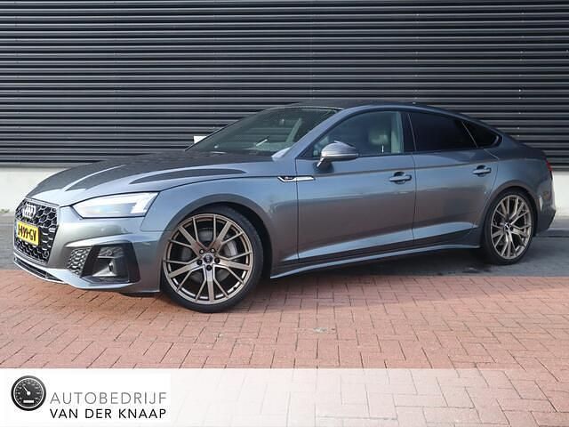 Grijs Occasion 2020 Audi A5 Sportback S-Line Hatchback | € 29.950 (Eerlijke prijs) - Afbeelding 1/4