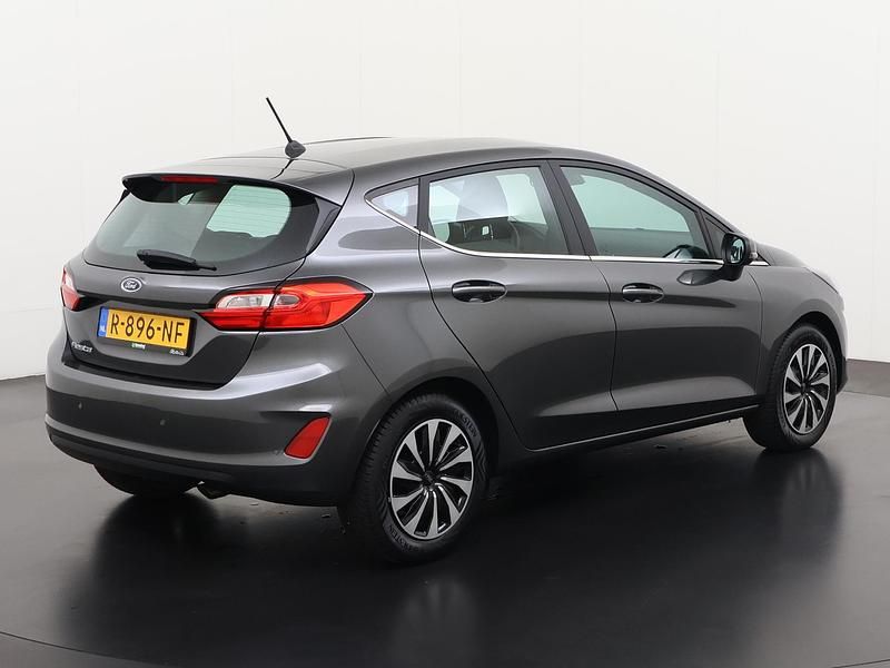 Occasion Ford Fiesta Titanium 2022 Grijs Hatchback