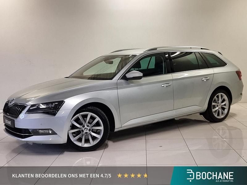 Grijs Gebruikt 2019 Skoda Superb Business Line Stationwagen | € 22.445 (Eerlijke prijs) - Afbeelding 1/4