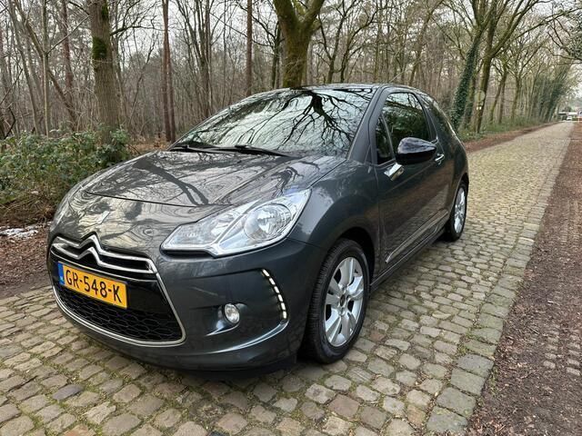 Occasion DS Automobiles DS3 So Chic 82 PK (60 kW) 2015 Grijs Hatchback