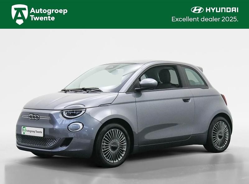 Grijs Gebruikt 2022 Fiat 500e Icon Hatchback | € 17.245 (Eerlijke prijs) - Afbeelding 1/4