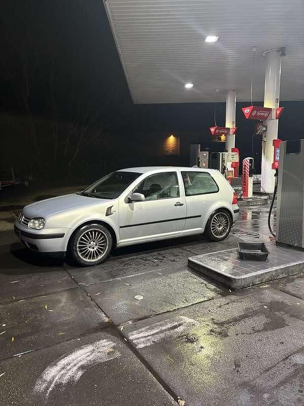 Grijs Occasion 1999 VW Golf III Trendline Hatchback | € 3.950 - Afbeelding 1/4