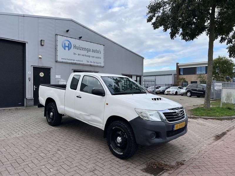 Wit Gebruikt 2015 Toyota HiLux Pickup | € 16.595 - Afbeelding 1/4