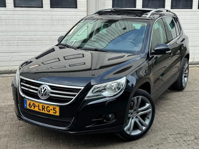 Zwart Gebruikt 2008 VW Tiguan Trendline SUV | € 7.500 (Eerlijke prijs) - Afbeelding 1/4