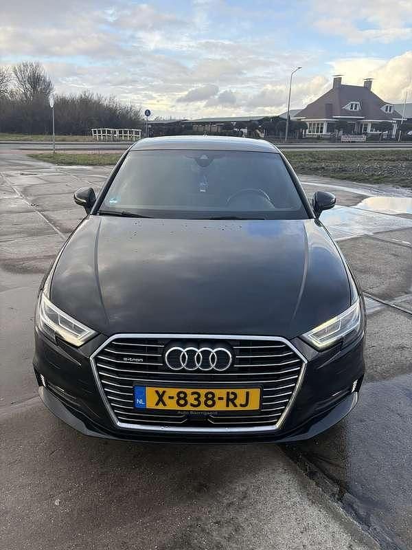 Occasion Audi A3 e-tron S-Line 150 PK (110 kW) 2020 Zwart Hatchback