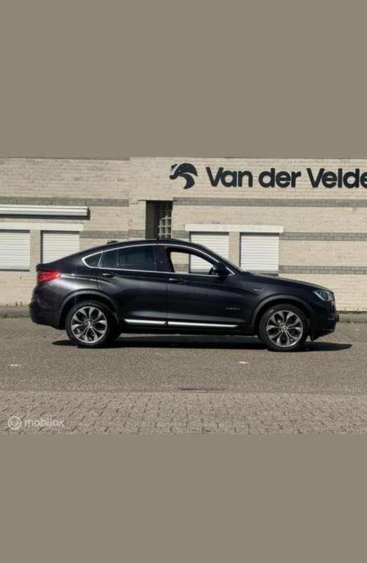 Gebruikt 2016 BMW X4 xLine SUV | € 17.500 - Afbeelding 1/4