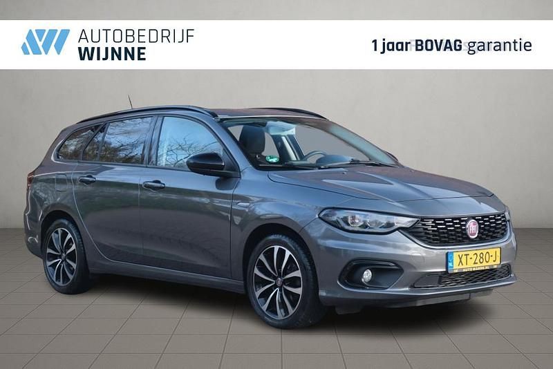 Grijs Gebruikt 2019 Fiat Tipo S Stationwagen | € 12.950 (Eerlijke prijs) - Afbeelding 1/4