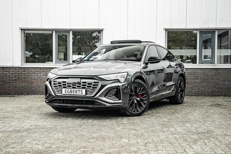 Grijs Gebruikt 2023 Audi Q8 e-tron S-Line SUV | € 61.950 (Goede deal) - Afbeelding 1/4