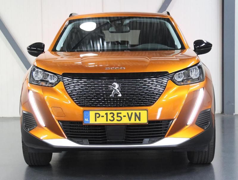 Occasion Peugeot 2008 Allure 131 PK (96 kW) 2022 Oranje SUV