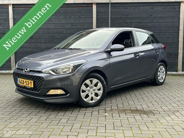 Grijs Gebruikt 2016 Hyundai i20 Hatchback | € 10.950 (Iets duurder) - Afbeelding 1/4