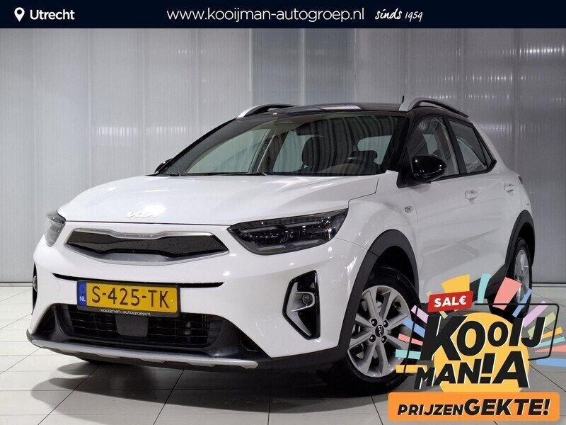 Wit Gebruikt 2023 Kia Stonic SUV | € 20.900 (Eerlijke prijs) - Afbeelding 1/4