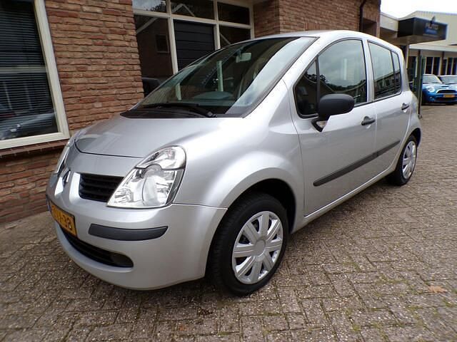 Grijs Gebruikt 2007 Renault Modus Authentique MPV | € 2.499 (Iets duurder) - Afbeelding 1/4