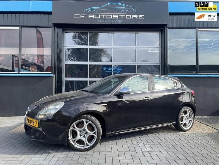 Occasion 2010 Alfa Romeo Giulietta Distinctive | € 4.700 (Eerlijke prijs) - Afbeelding 1/4