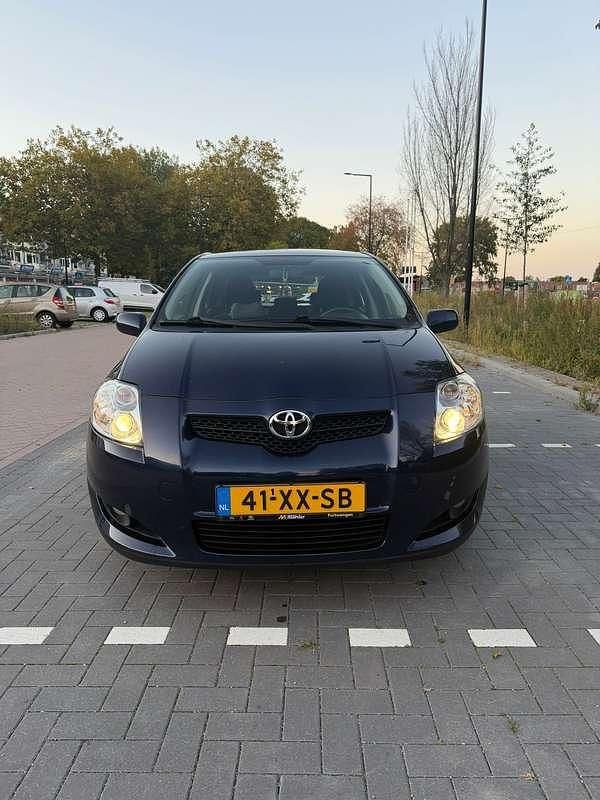 Blauw Gebruikt 2007 Toyota Auris | € 5.000 - Afbeelding 1/4
