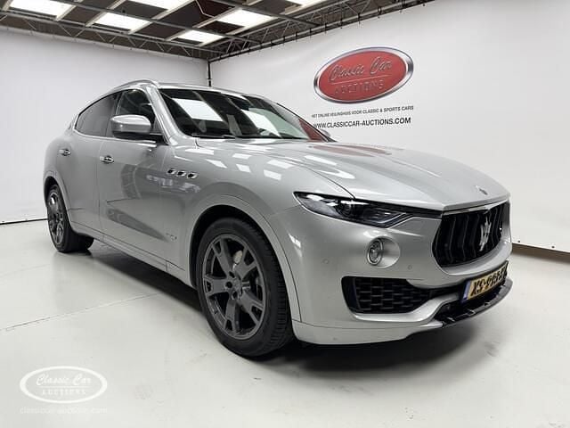 Grijs Gebruikt 2017 Maserati Levante SUV | € 48.000 - Afbeelding 1/4