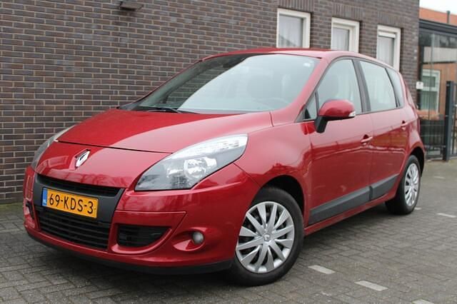 Occasion Renault Scénic III 140 PK (102 kW) 2009 Rood (metallic) MPV