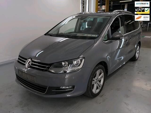 Grijs Gebruikt 2019 VW Sharan Exclusive MPV | € 22.900 (Goede deal) - Afbeelding 1/4