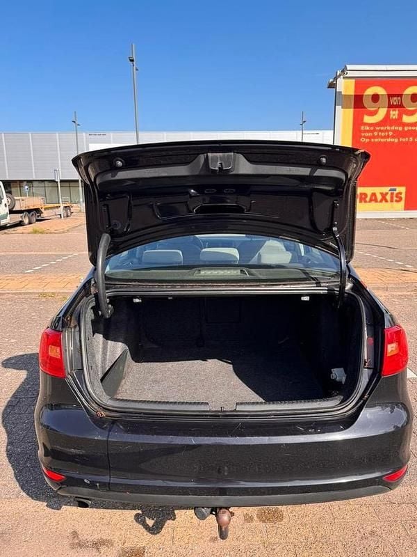 Occasion VW Jetta 104 PK (76 kW) 2012 Sedan