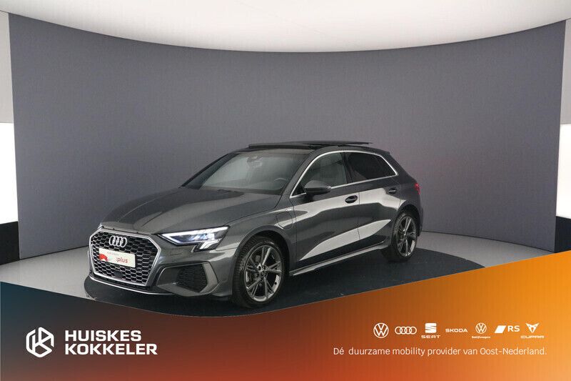 Grijs Gebruikt 2024 Audi A3 Sportback e-tron Ambiente Sedan | € 45.900 (Eerlijke prijs) - Afbeelding 1/4