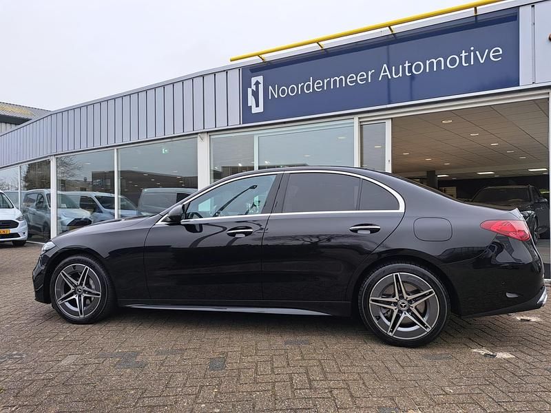 Occasion Mercedes C300 AMG line 204 PK (150 kW) 2024 Zwart Sedan