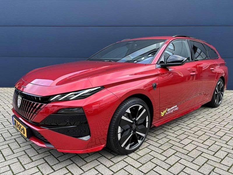 Nieuw Peugeot 308 SW GTi 145 PK (106 kW) 2025 Rood (metallic) Stationwagen