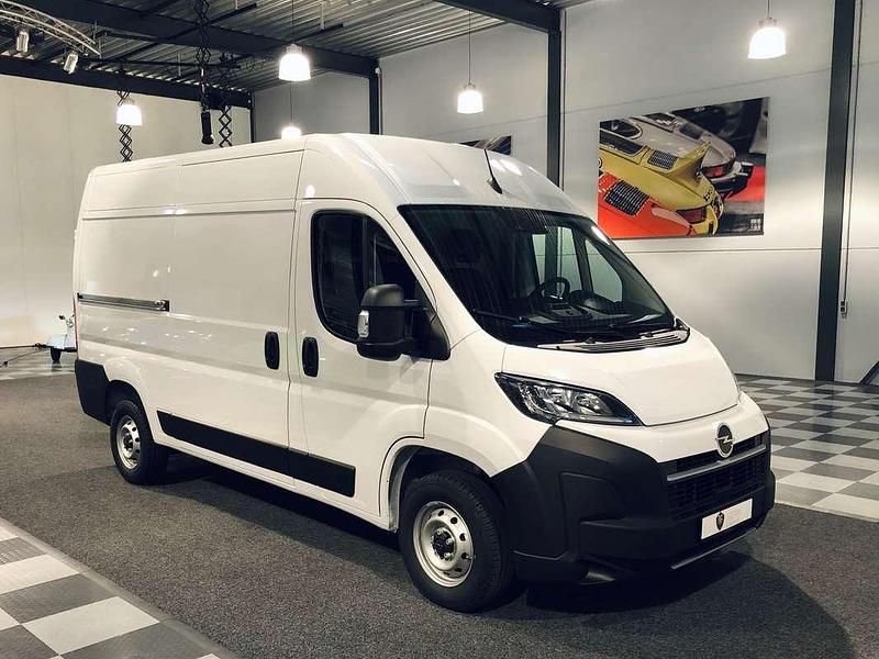 Wit Occasion 2024 Opel Movano Van | € 27.900 (Eerlijke prijs) - Afbeelding 1/4