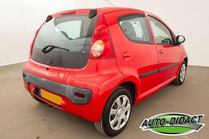 Occasion Peugeot 107 68 PK (50 kW) 2007 Rood Hatchback