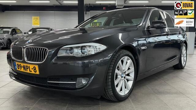 Grijs Gebruikt 2010 BMW 523 Executive Sedan | € 10.995 (Goede deal) - Afbeelding 1/4