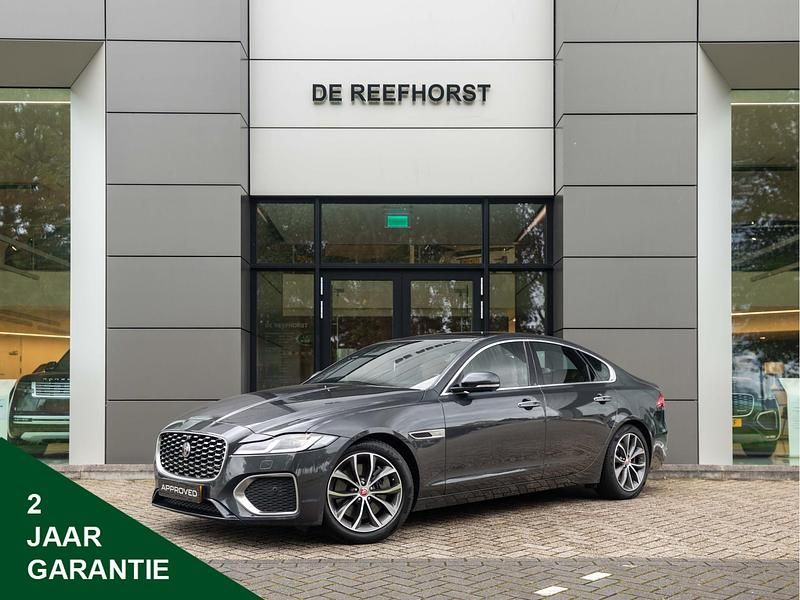 Grijs Gebruikt 2021 Jaguar XF S Sedan | € 44.950 - Afbeelding 1/4