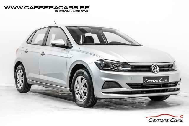 Grijs Gebruikt 2018 VW Polo Trendline Sedan | € 12.990 (Eerlijke prijs) - Afbeelding 1/4