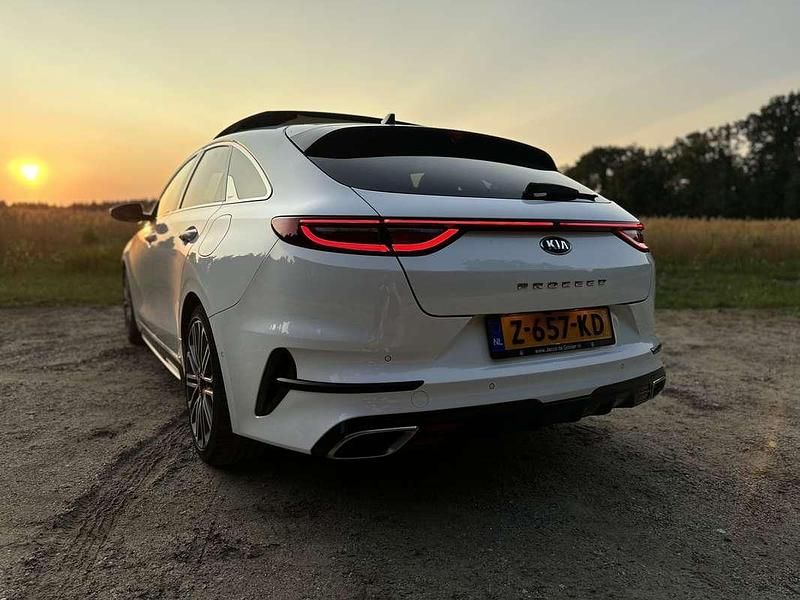 Occasion Kia ProCeed GT 204 PK (150 kW) 2019 Wit Stationwagen