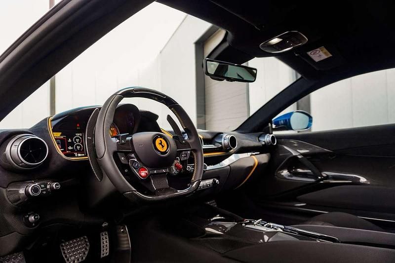 Occasion Ferrari 812 829 PK (609 kW) 2023 Blauw (metallic) Coupé