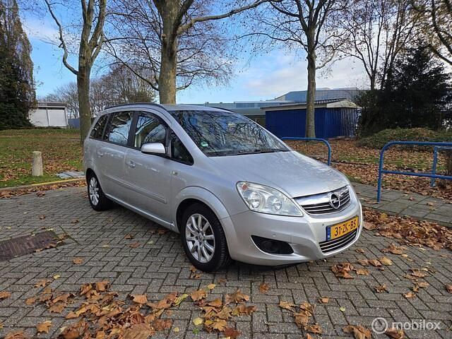 Grijs Gebruikt 2008 Opel Zafira Executive MPV | € 1.495 (Super prijs) - Afbeelding 1/4
