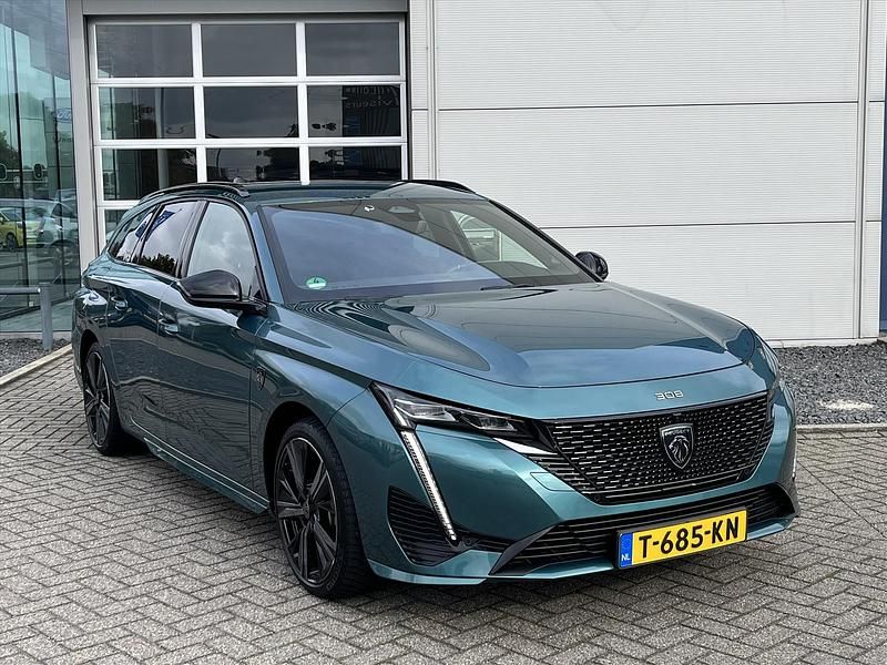 Occasion Peugeot 308 SW GTi 180 PK (132 kW) 2023 Groen Stationwagen