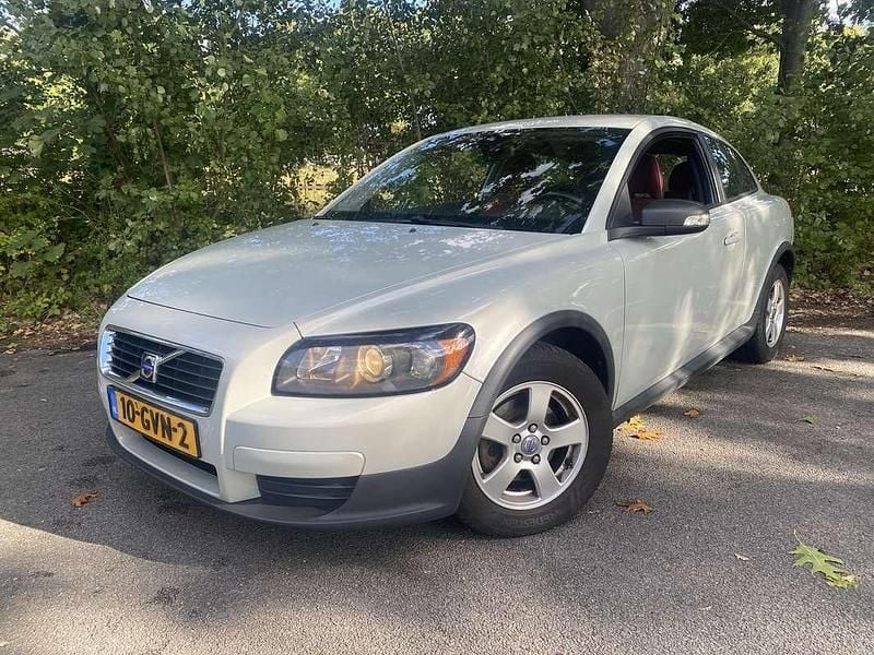 Wit Gebruikt 2008 Volvo C30 Hatchback | € 1.999 (Goede deal) - Afbeelding 1/4