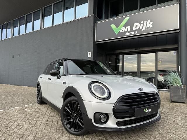Zilver (metallic) Occasion 2022 Mini Cooper Clubman Stationwagen | € 28.950 (Eerlijke prijs) - Afbeelding 1/4