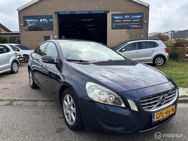 Blauw Gebruikt 2011 Volvo S60 Momentum Sedan | € 8.500 (Eerlijke prijs) - Afbeelding 1/4