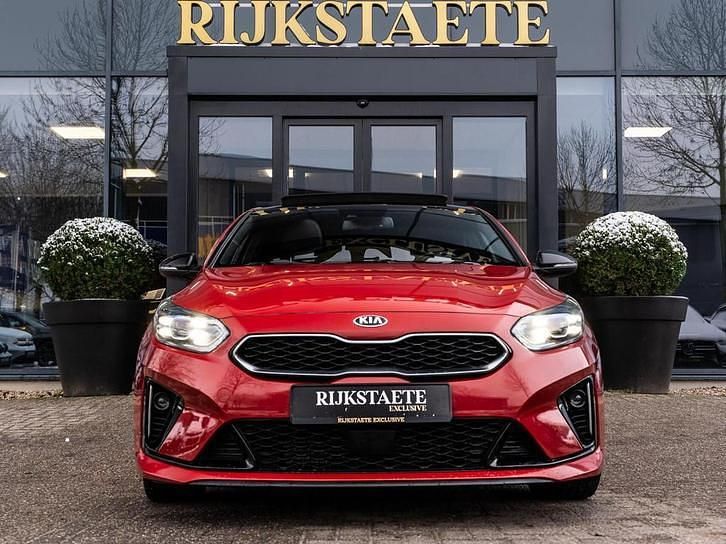 Occasion Kia ProCeed GT-Line 140 PK (102 kW) 2019 Rood (metallic) Stationwagen