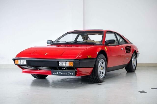 Rood Gebruikt 1985 Ferrari Mondial Coupé | € 63.500 - Afbeelding 1/4
