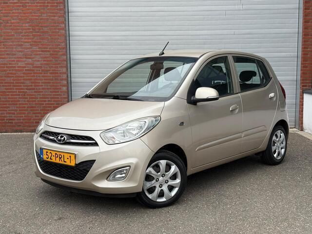 Beige Gebruikt 2011 Hyundai i10 Hatchback | € 8.299 (Eerlijke prijs) - Afbeelding 1/4