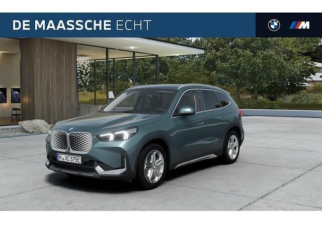 Groen Nieuw 2025 BMW iX1 Comfort Edition SUV | € 46.821 - Afbeelding 1/4