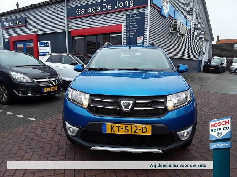 Occasion Dacia Sandero Lauréate 90 PK (66 kW) 2016 Blauw Hatchback