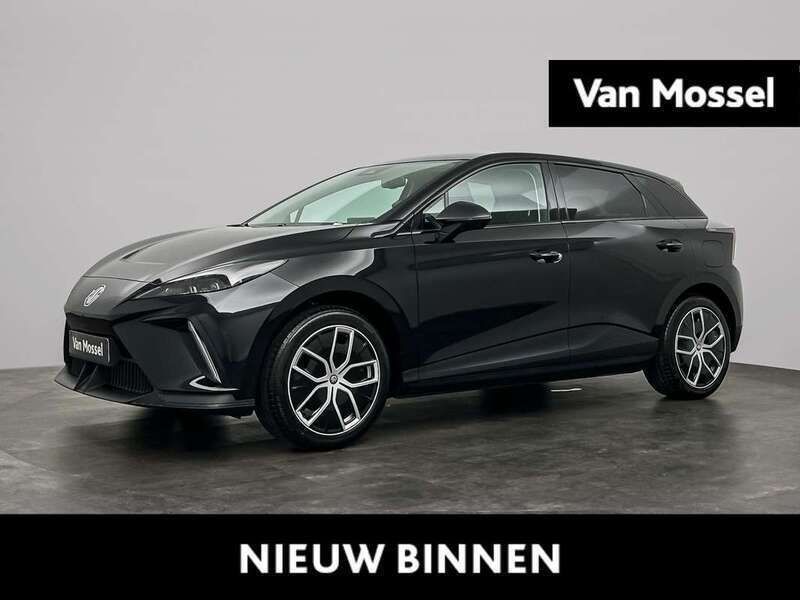 Zwart, metallic lak Nieuw 2025 MG MG4 EV Luxury Hatchback | € 31.879 (Iets duurder) - Afbeelding 1/4
