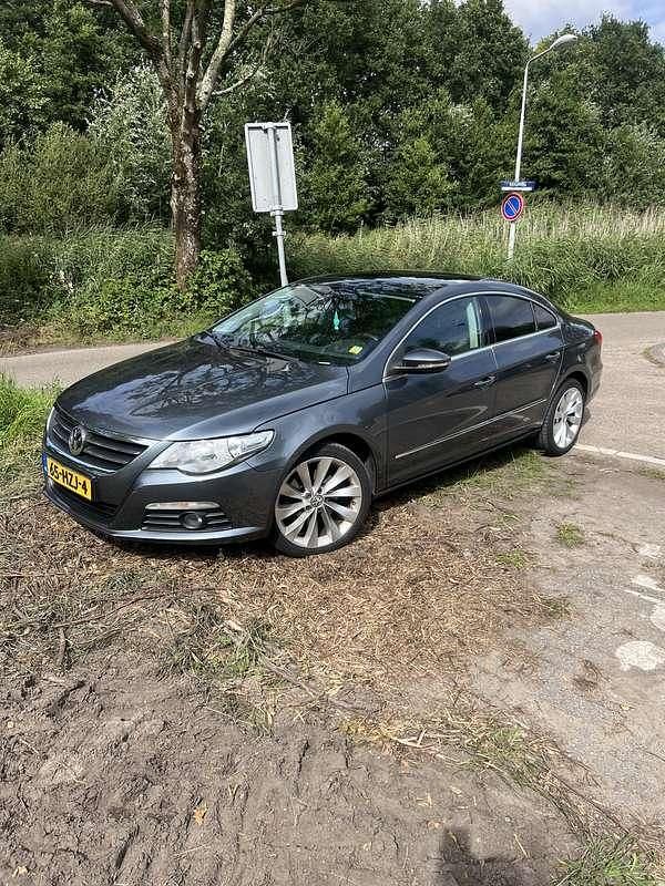 Grijs Gebruikt 2009 VW CC Sedan | € 4.250 (Super prijs) - Afbeelding 1/4