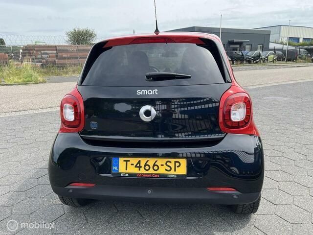 Occasion Smart ForFour Electric Drive Passion 60 kW (82 PK) 2018 Zwart Hatchback