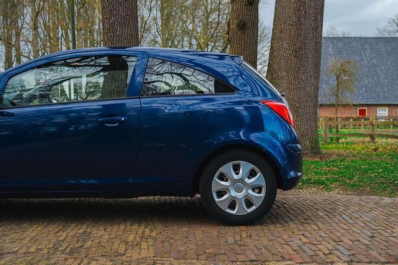 Occasion Opel Corsa Business 90 PK (66 kW) 2009 Blauw Hatchback
